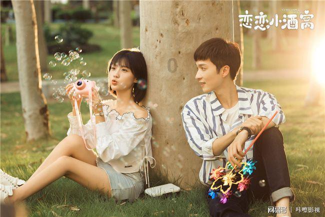 时间的颜色与不朽的诗意丨《莫奈:色彩与光影之诗》