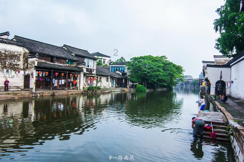 小宝贝打网球