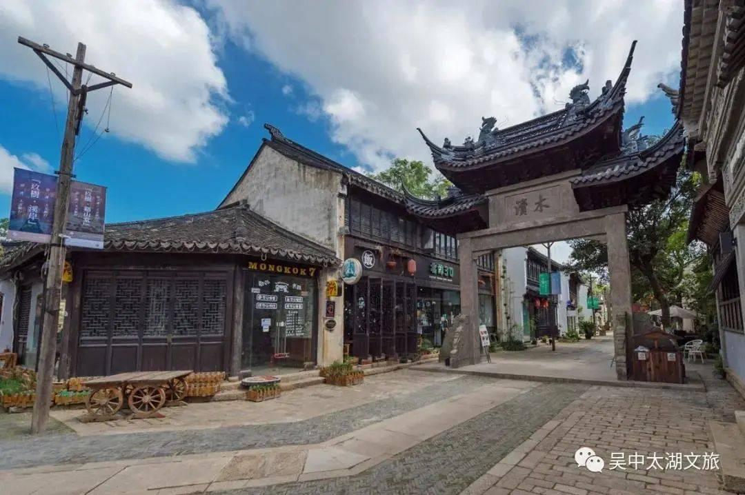 word怎么调整两个表格之间的距离-有问必答平台